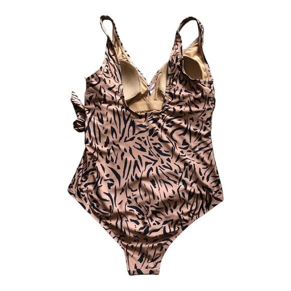 ModCloth NWT Sexy Supportive Animal Print VNeck Bonita One Piece Swimsuit Medium - Picture 4 of 10